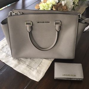 Michael Kors 2-piece set (Purse and Wallet)